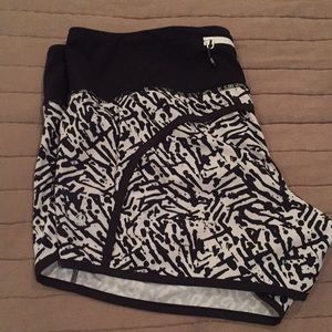 Lululemon speed short
